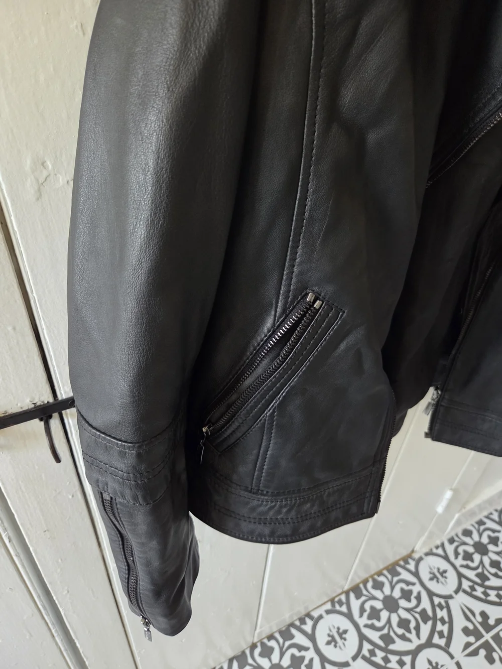 Bernardo Black Leather Moto Jacket - Women's - Picture 6 of 6